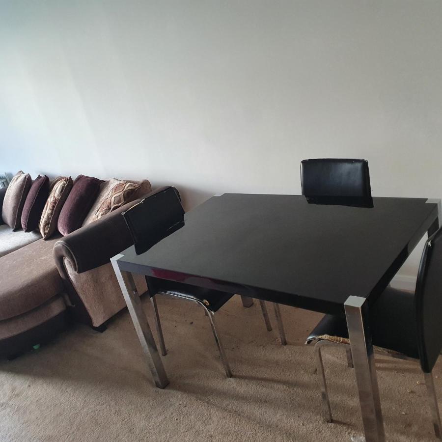2-Bedroom Back Hilton Area Apartment - Ground Floor, Aberdeen City Center Zewnętrze zdjęcie