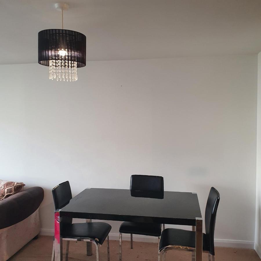 2-Bedroom Back Hilton Area Apartment - Ground Floor, Aberdeen City Center Zewnętrze zdjęcie