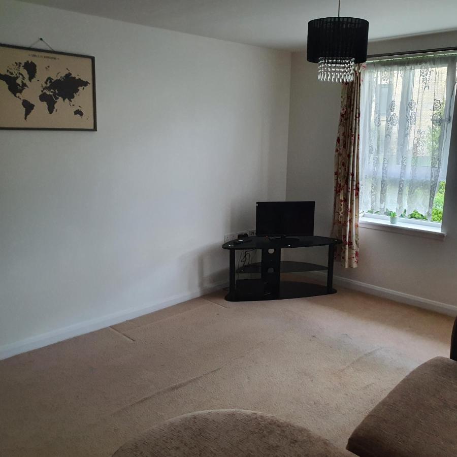 2-Bedroom Back Hilton Area Apartment - Ground Floor, Aberdeen City Center Zewnętrze zdjęcie